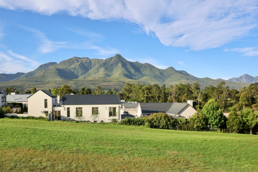 To Let 3 Bedroom Property for Rent in Kingswood Golf Estate Western Cape